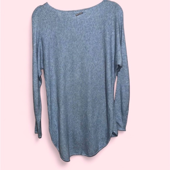 Micheal Kors Sweater - Picture 2 of 4